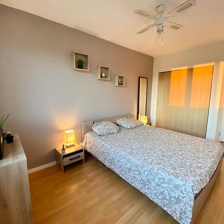 Apartament Le Paisible Décines-Charpieu Zewnętrze zdjęcie