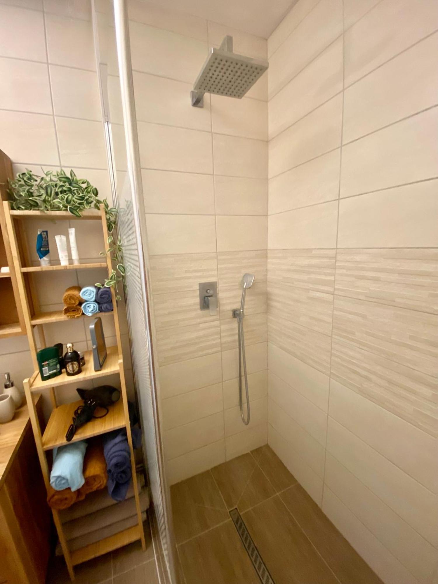 Apartament Le Paisible Décines-Charpieu Zewnętrze zdjęcie